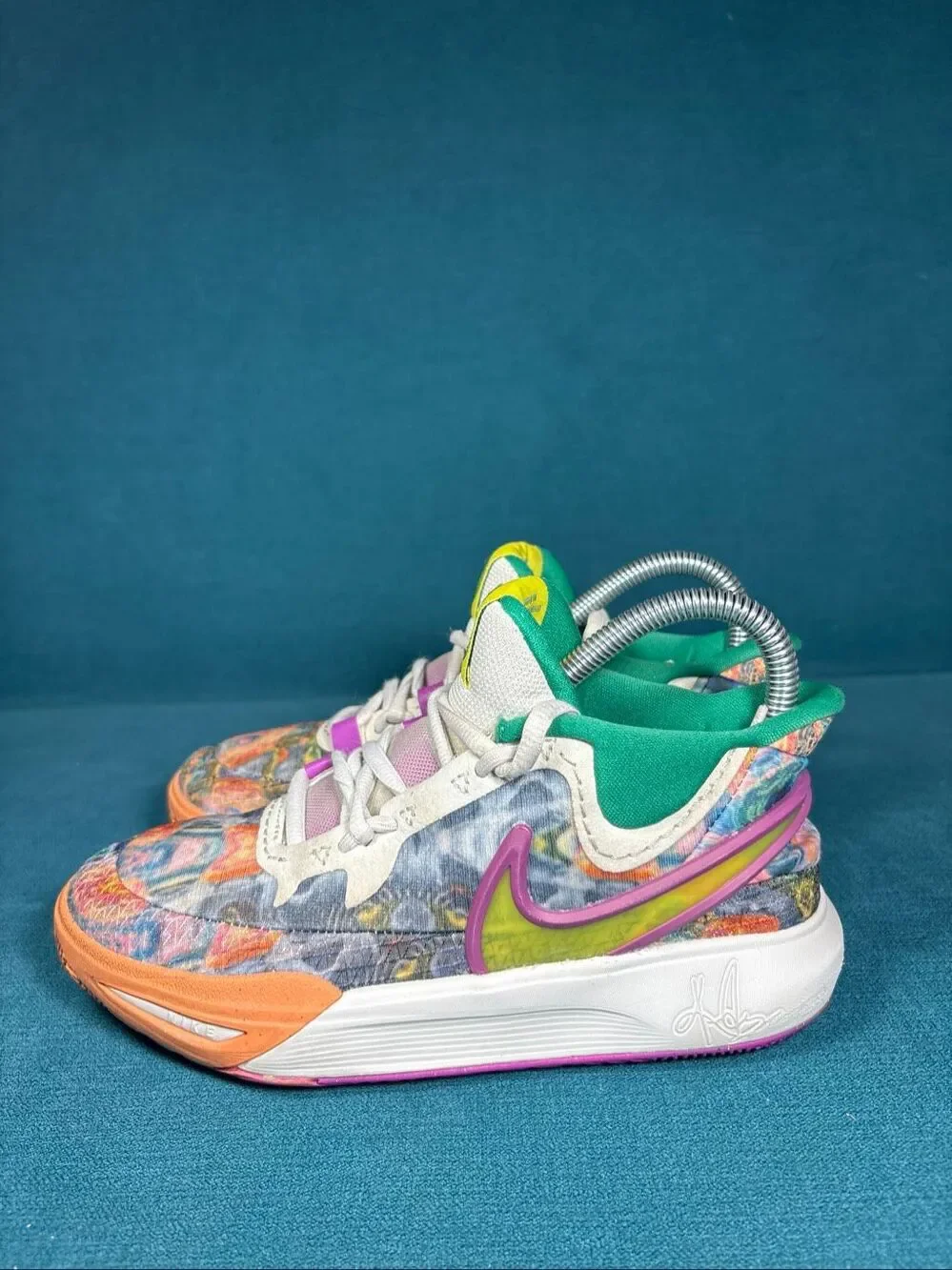 Nike Kyrie Low 5 GS Multi-Color Tie Dye Youth Size 4Y Shoes DQ8076-011